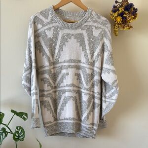 Vintage Gray and White Patterned Sweater Large
